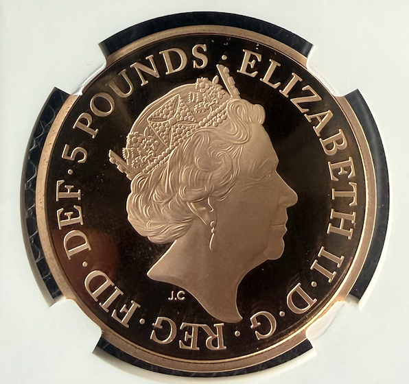 2020 End of Second World War £5 Gold Proof Queen Elizabeth II obverse by Jody Clark
